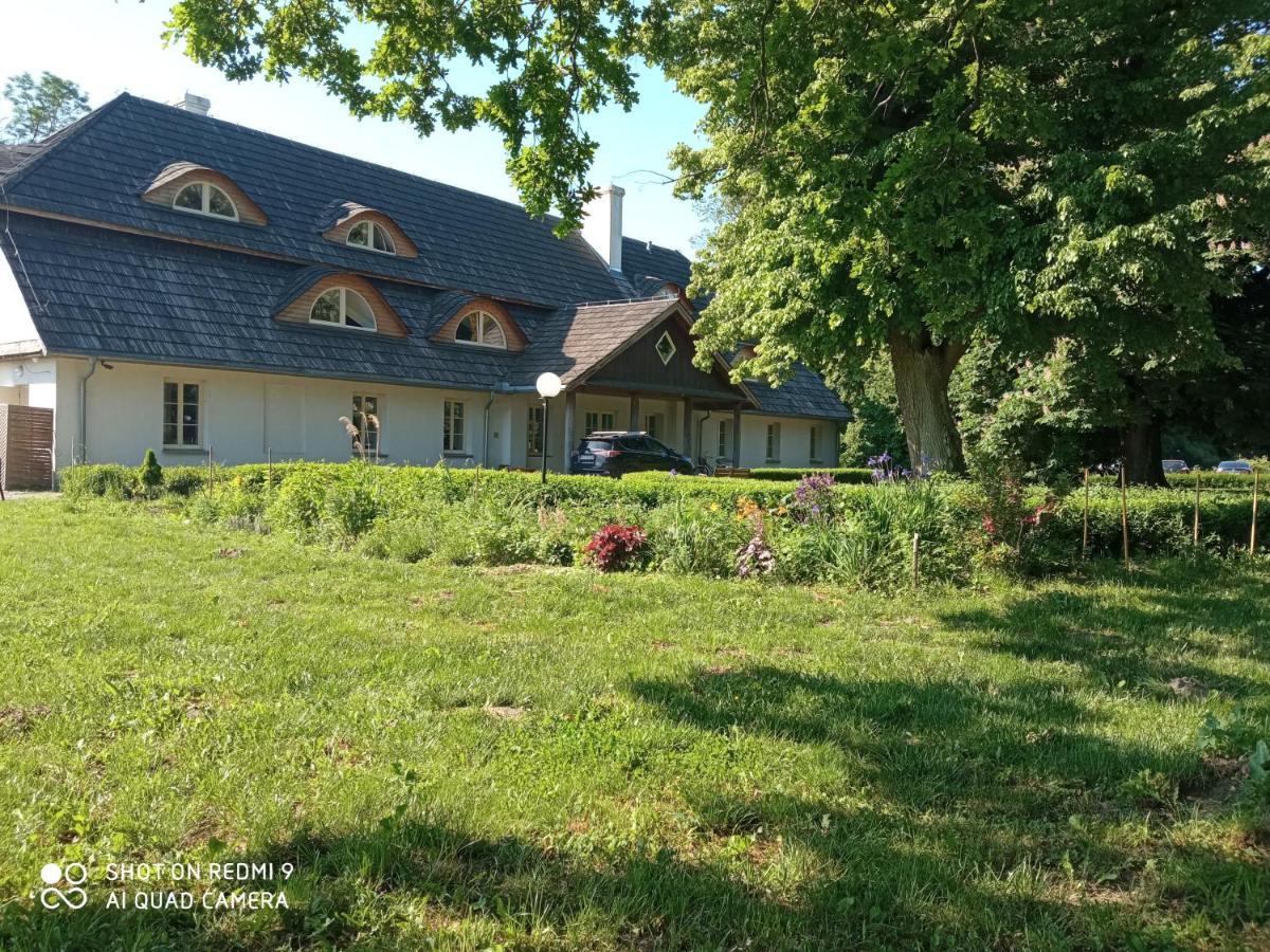 Dwór Strzyżew Acomodação com café da manhã Zelazowa Wola Exterior foto