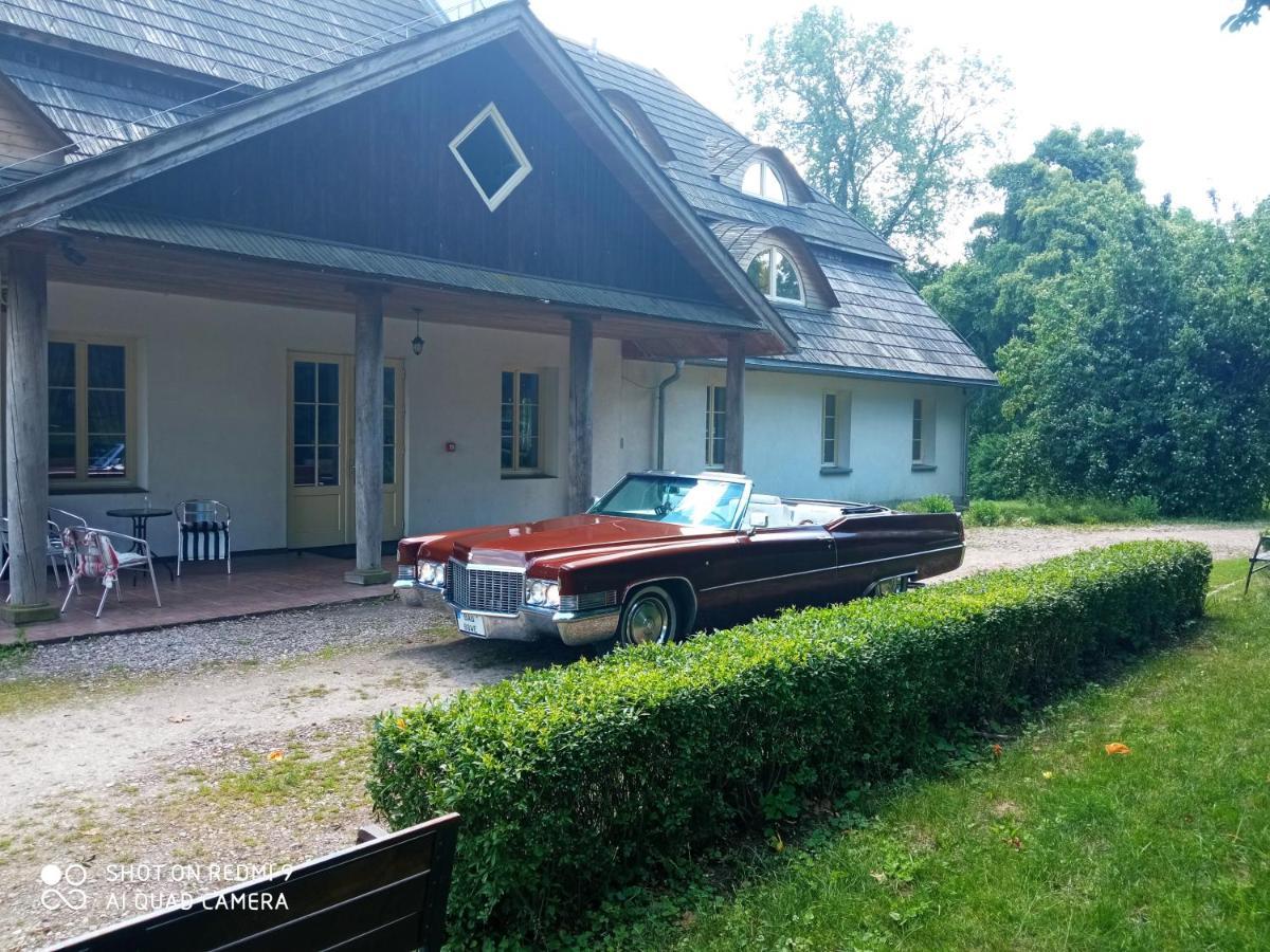 Dwór Strzyżew Acomodação com café da manhã Zelazowa Wola Exterior foto