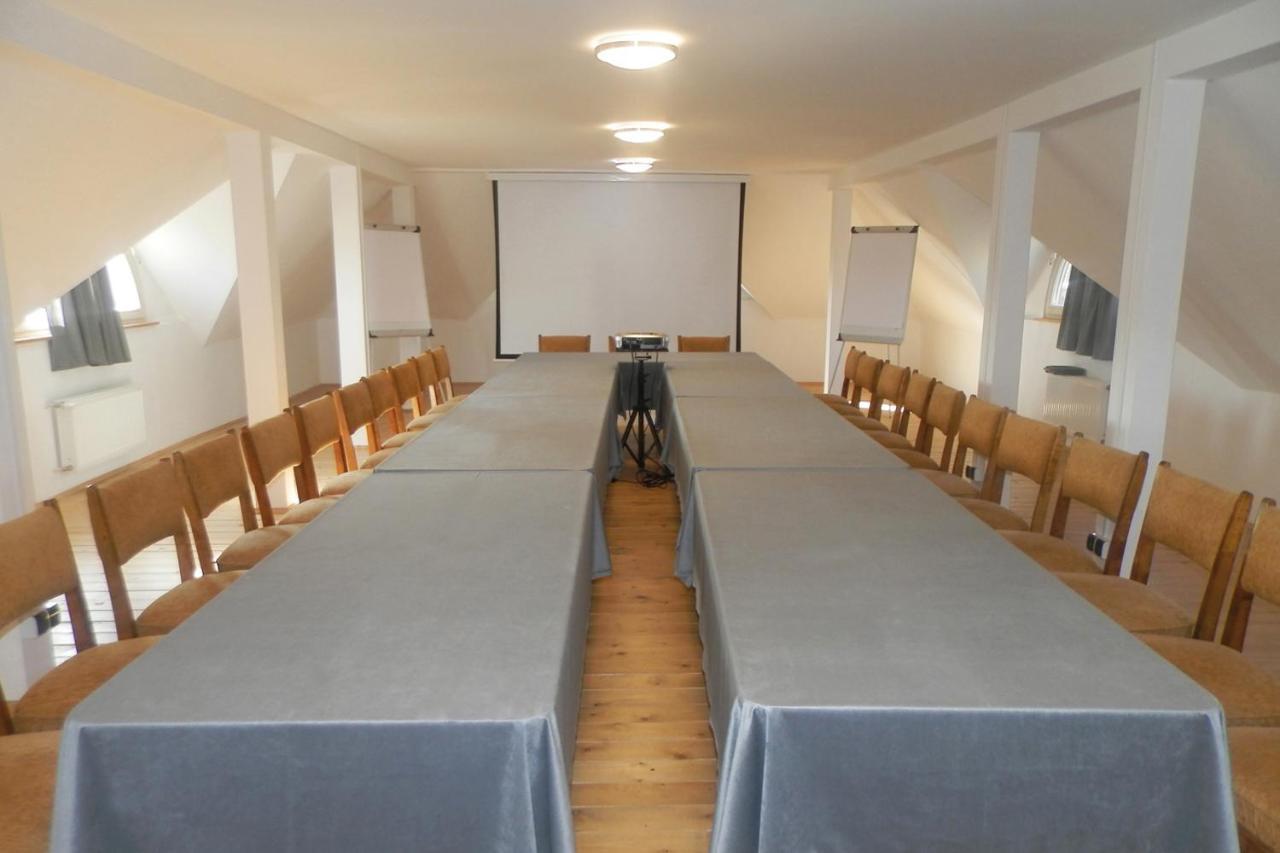 Dwór Strzyżew Acomodação com café da manhã Zelazowa Wola Exterior foto